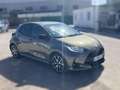 Toyota Yaris 120H 1.5 Style Gris - thumbnail 7
