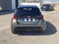 Toyota Yaris 120H 1.5 Style Gris - thumbnail 4