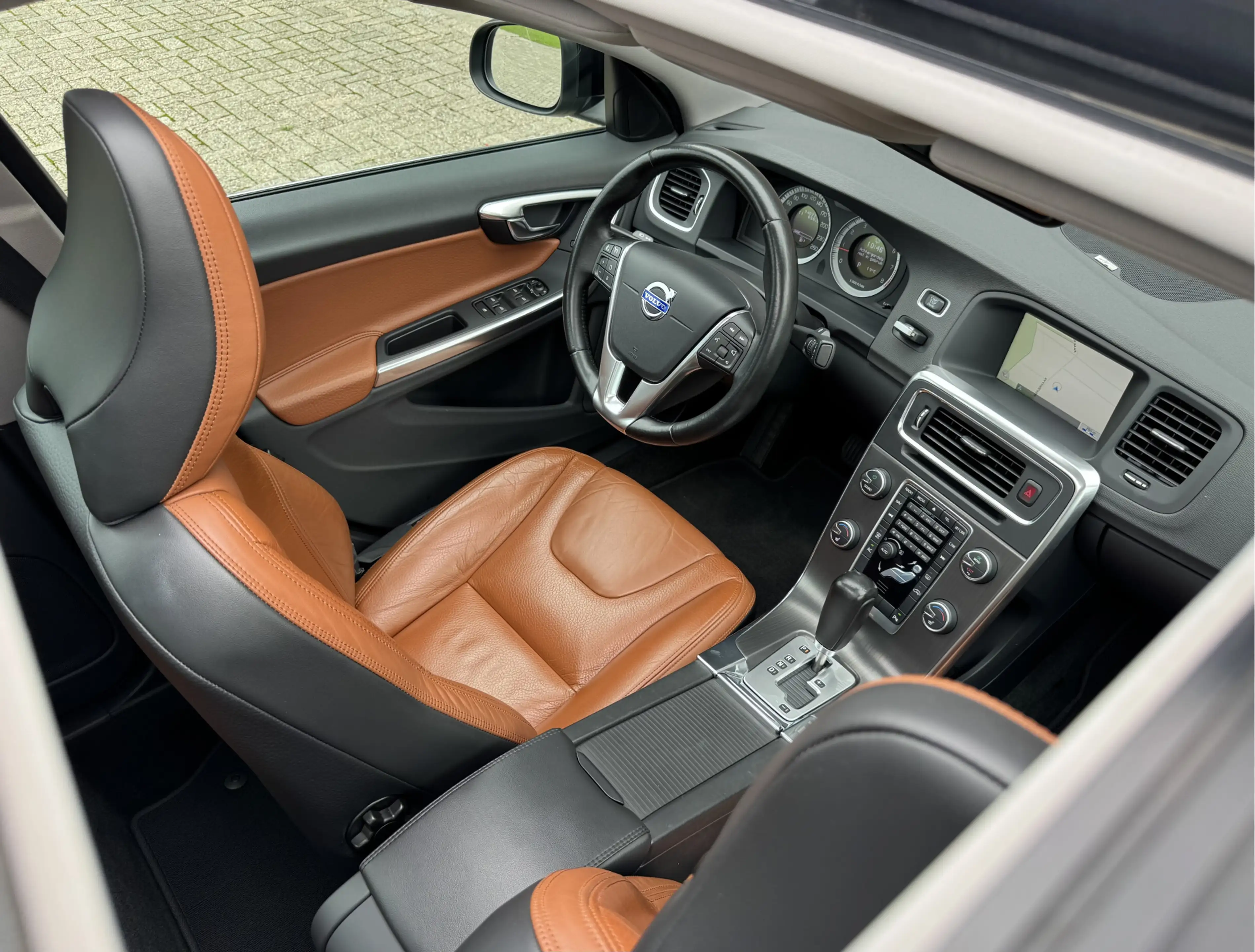 Volvo S60 2.0T SUMMUM | LEDER! | PANODAK! | XENON! | NAVI! — photo 11