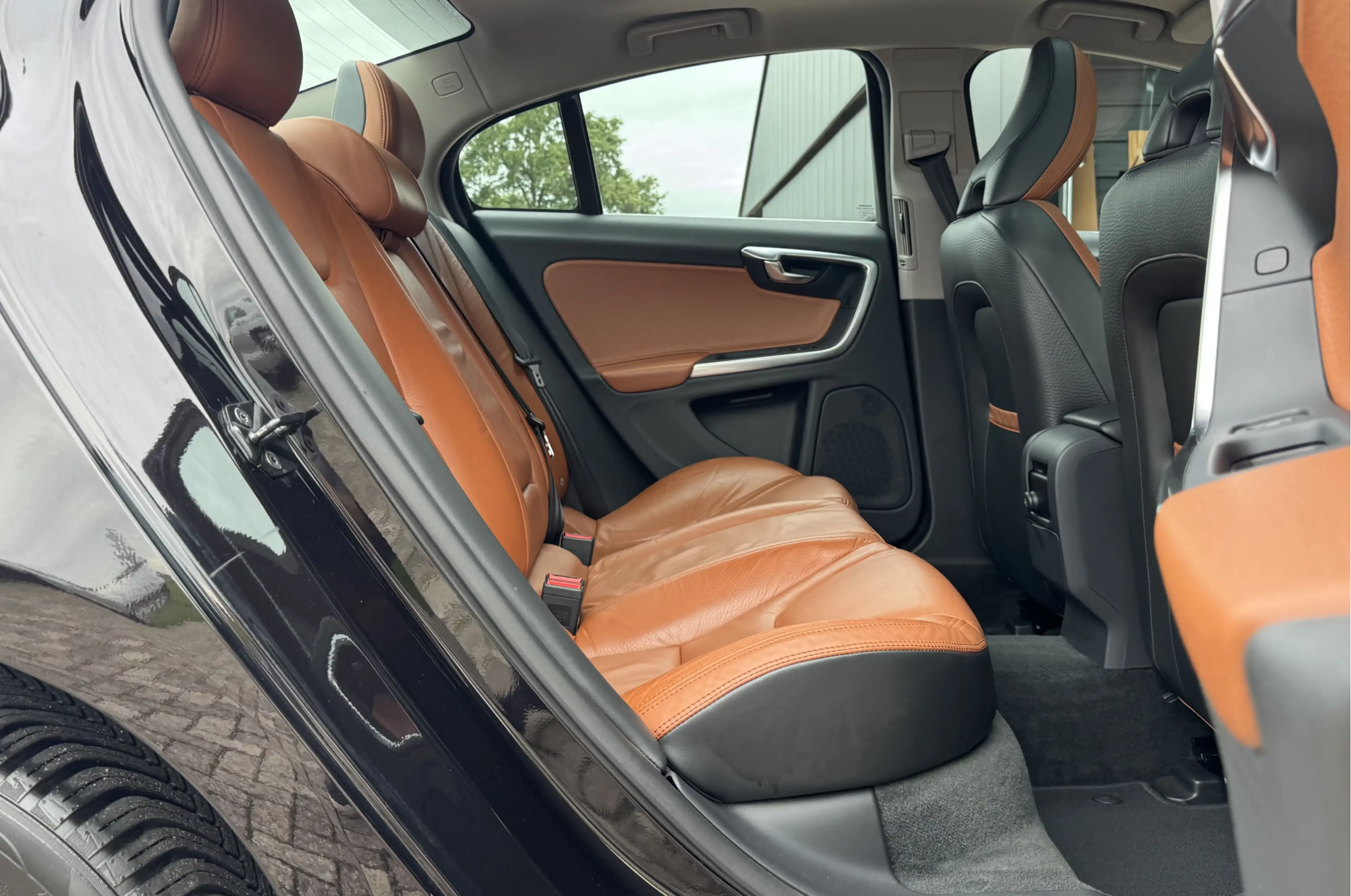 Volvo S60 2.0T SUMMUM | LEDER! | PANODAK! | XENON! | NAVI! — photo 31