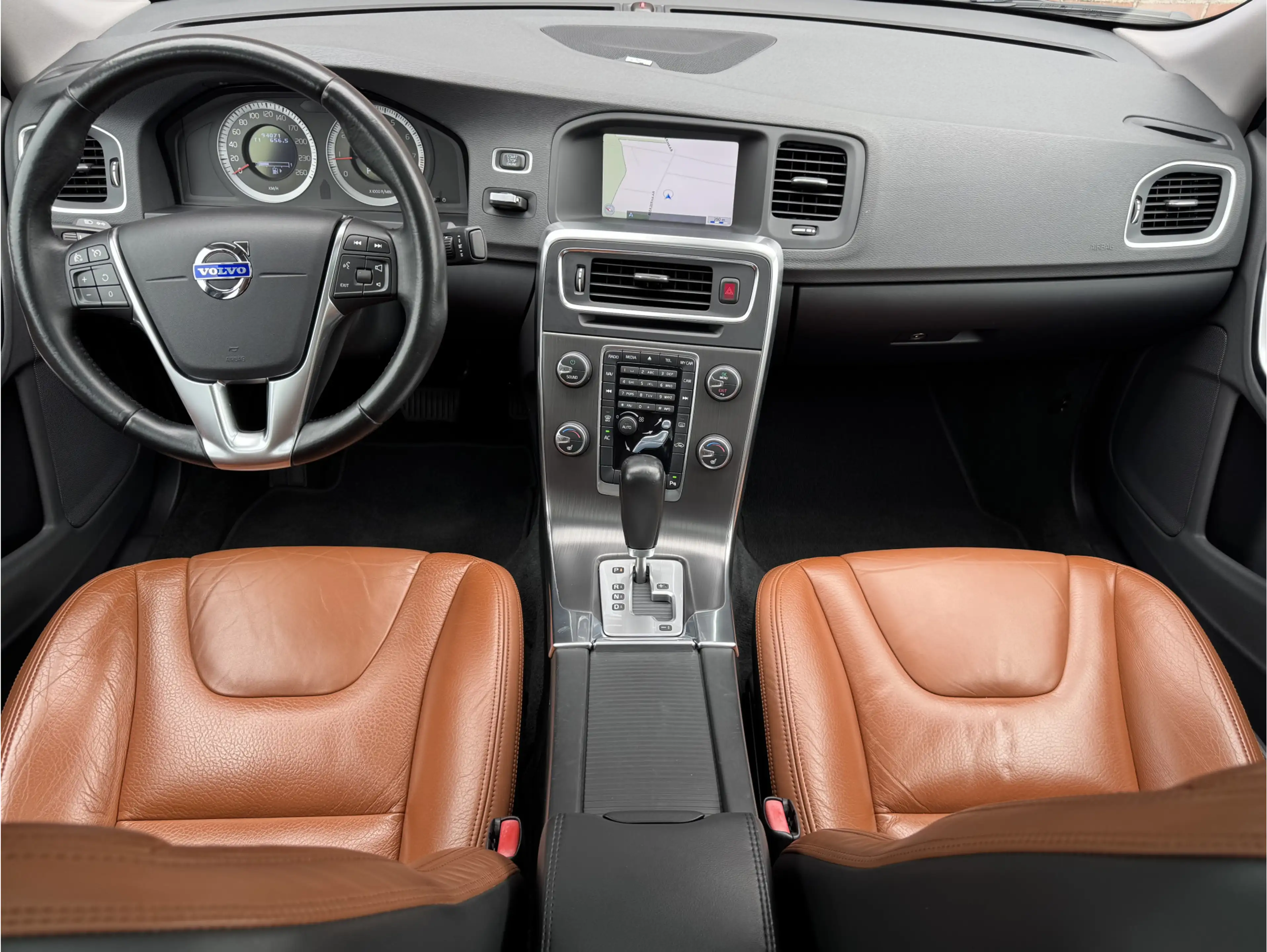Volvo S60 2.0T SUMMUM | LEDER! | PANODAK! | XENON! | NAVI! — photo 10
