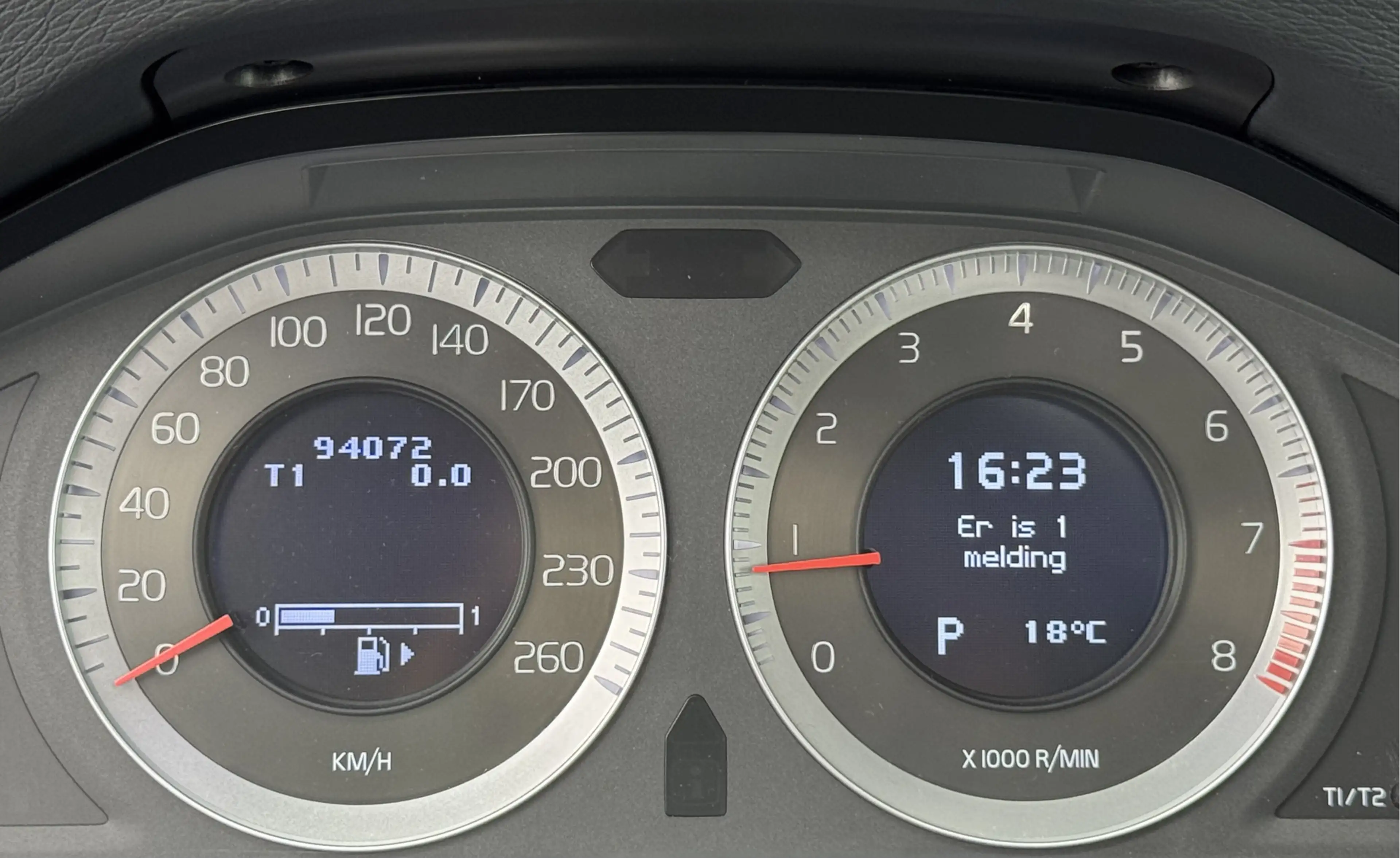 Volvo S60 2.0T SUMMUM | LEDER! | PANODAK! | XENON! | NAVI! — photo 38