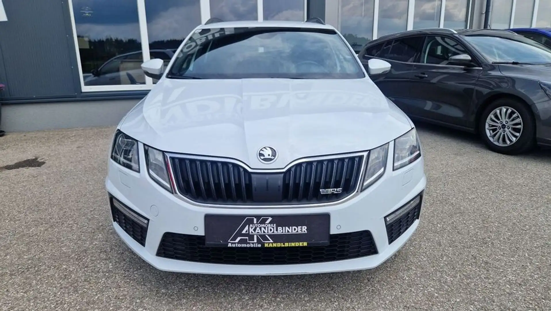 Skoda Octavia Combi 2,0 Style TDI 4x4 DSG Weiß - 2