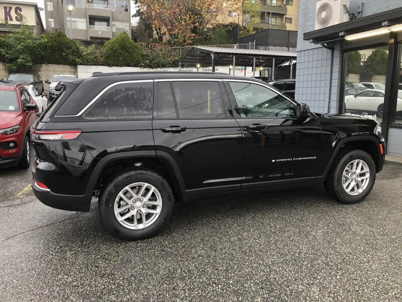 Jeep Grand Cherokee снимка Jeep Grand Cherokee