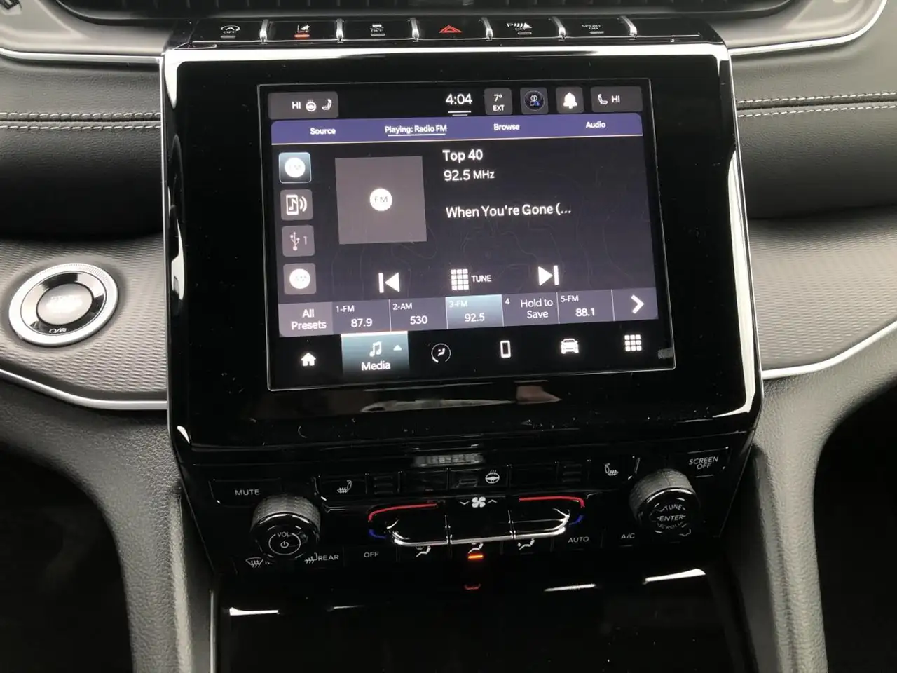 Jeep Grand Cherokee снимка Jeep Grand Cherokee
