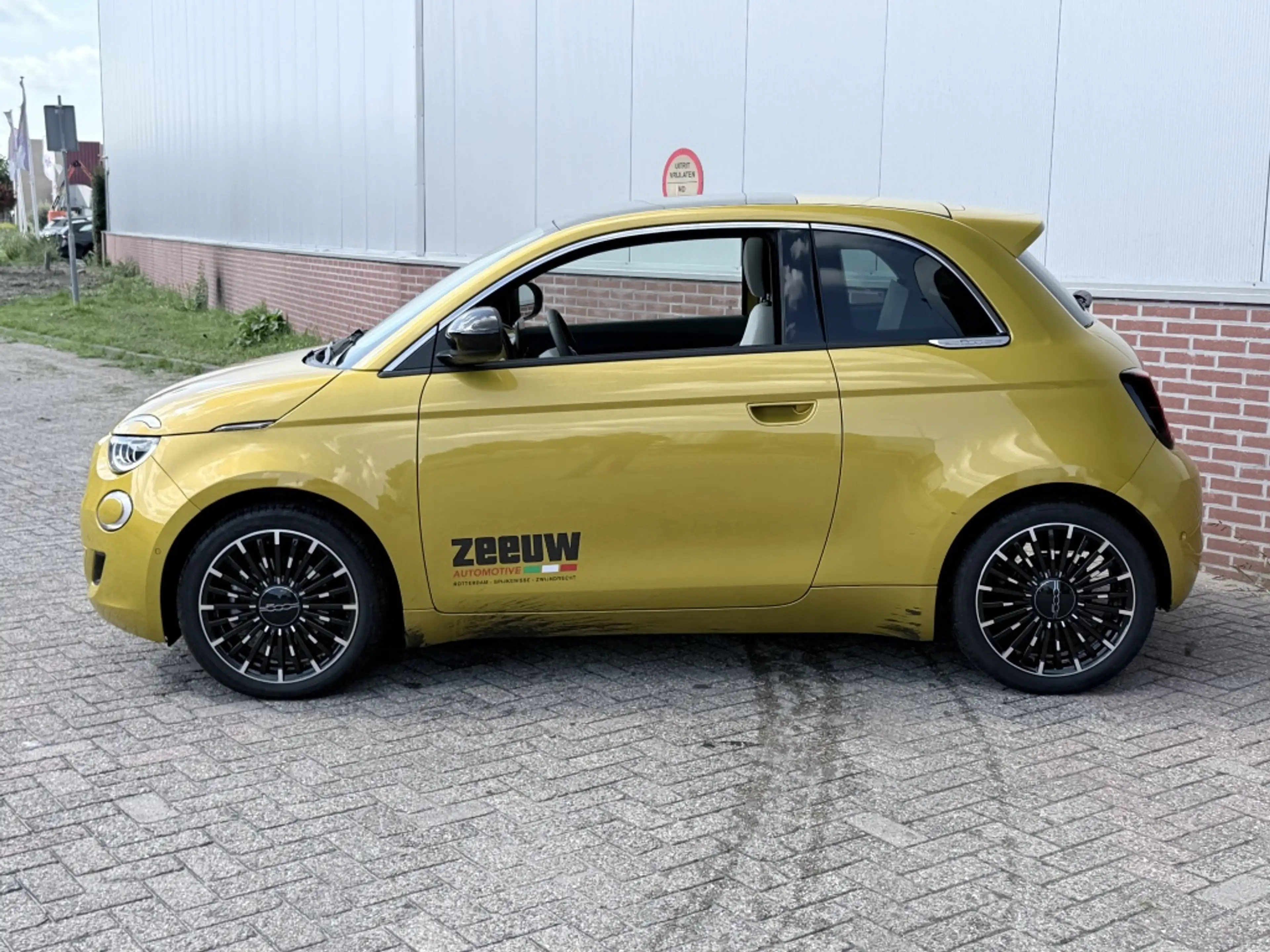 Fiat 500e ICON 42 kWh | Pano | Camera | Winter | 17" — photo 13