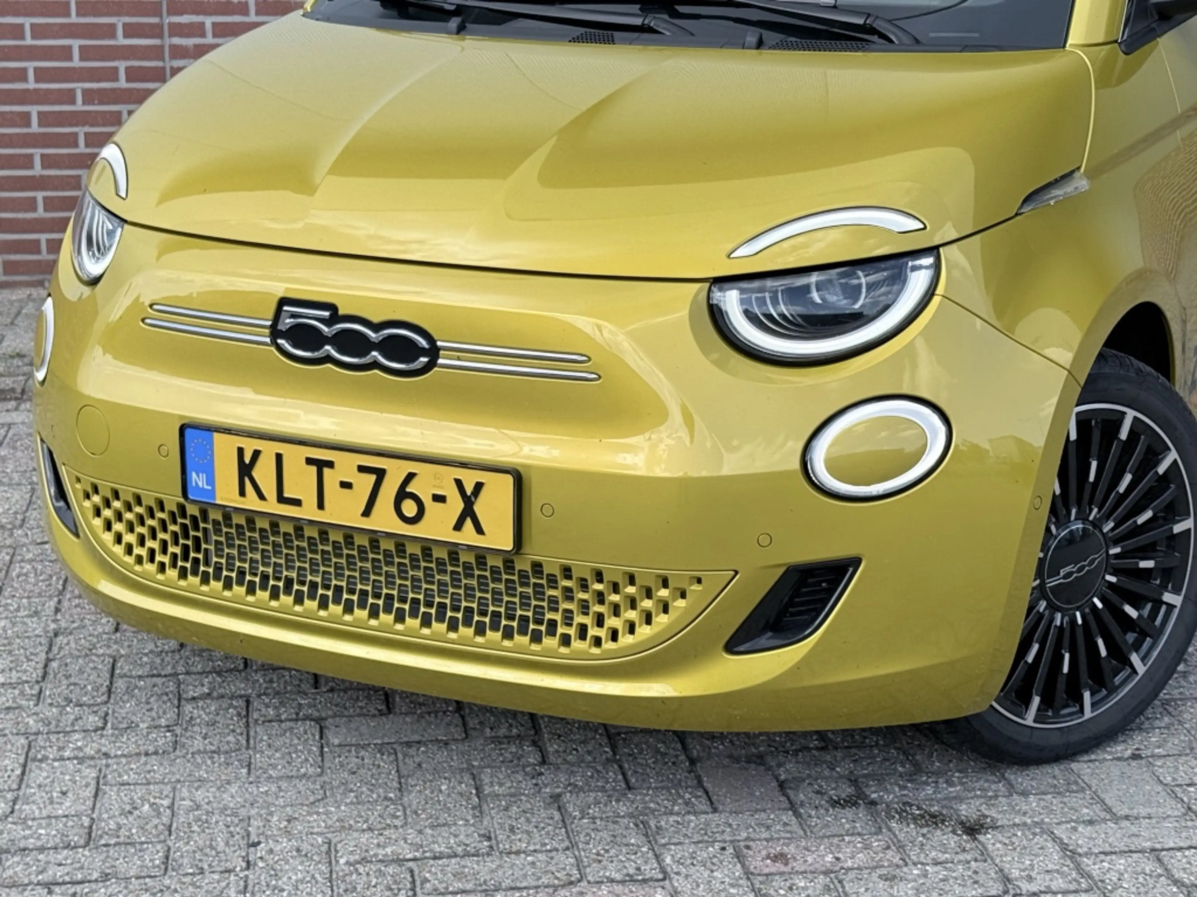 Fiat 500e ICON 42 kWh | Pano | Camera | Winter | 17" — photo 9