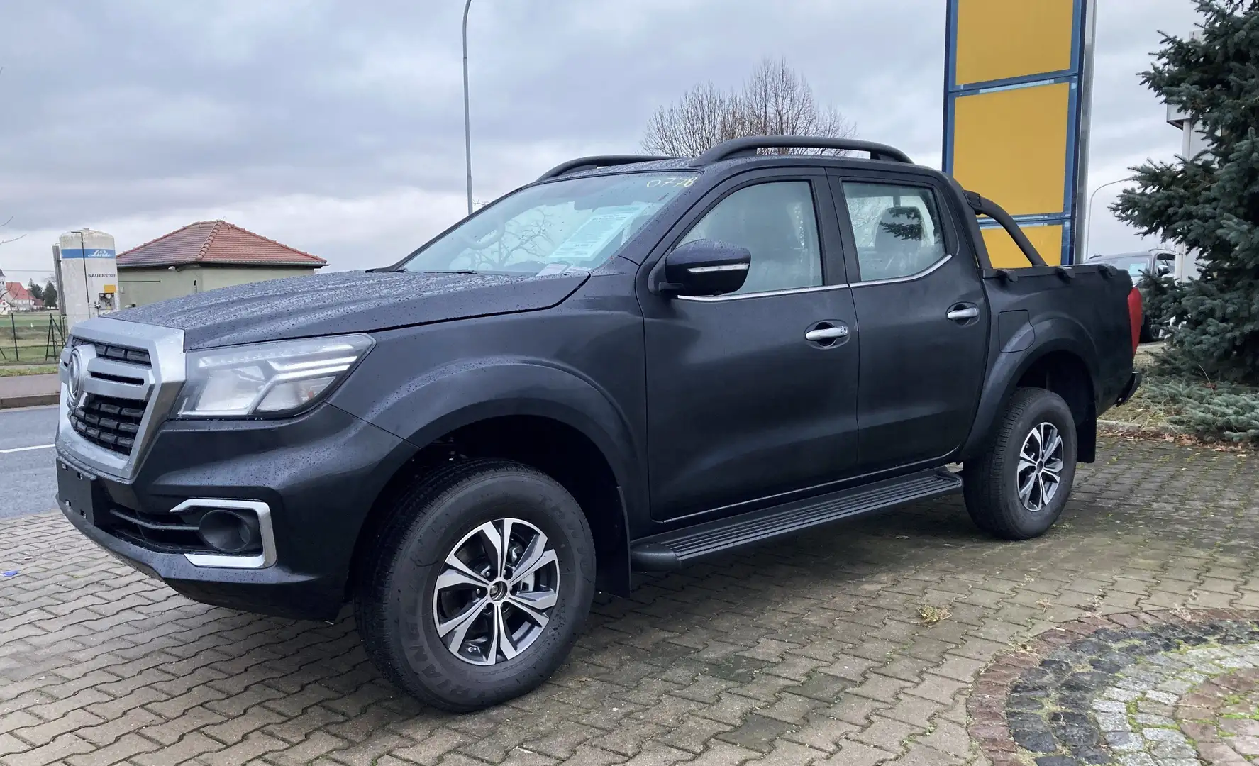 DFSK Rich 6 DFSK RICH 6 PICK UP / 4X4/ 8-G Automatik Schwarz - 1