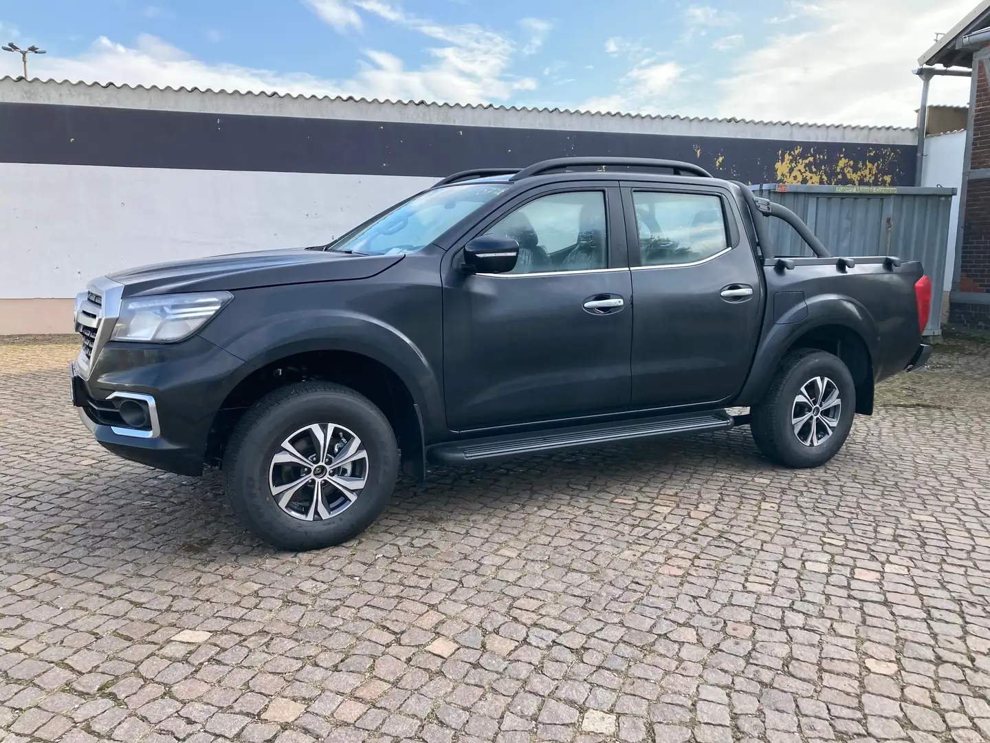 DFSK Rich 6 DFSK RICH 6 PICK UP / 4X4/ 8-G Automatik Schwarz - 2