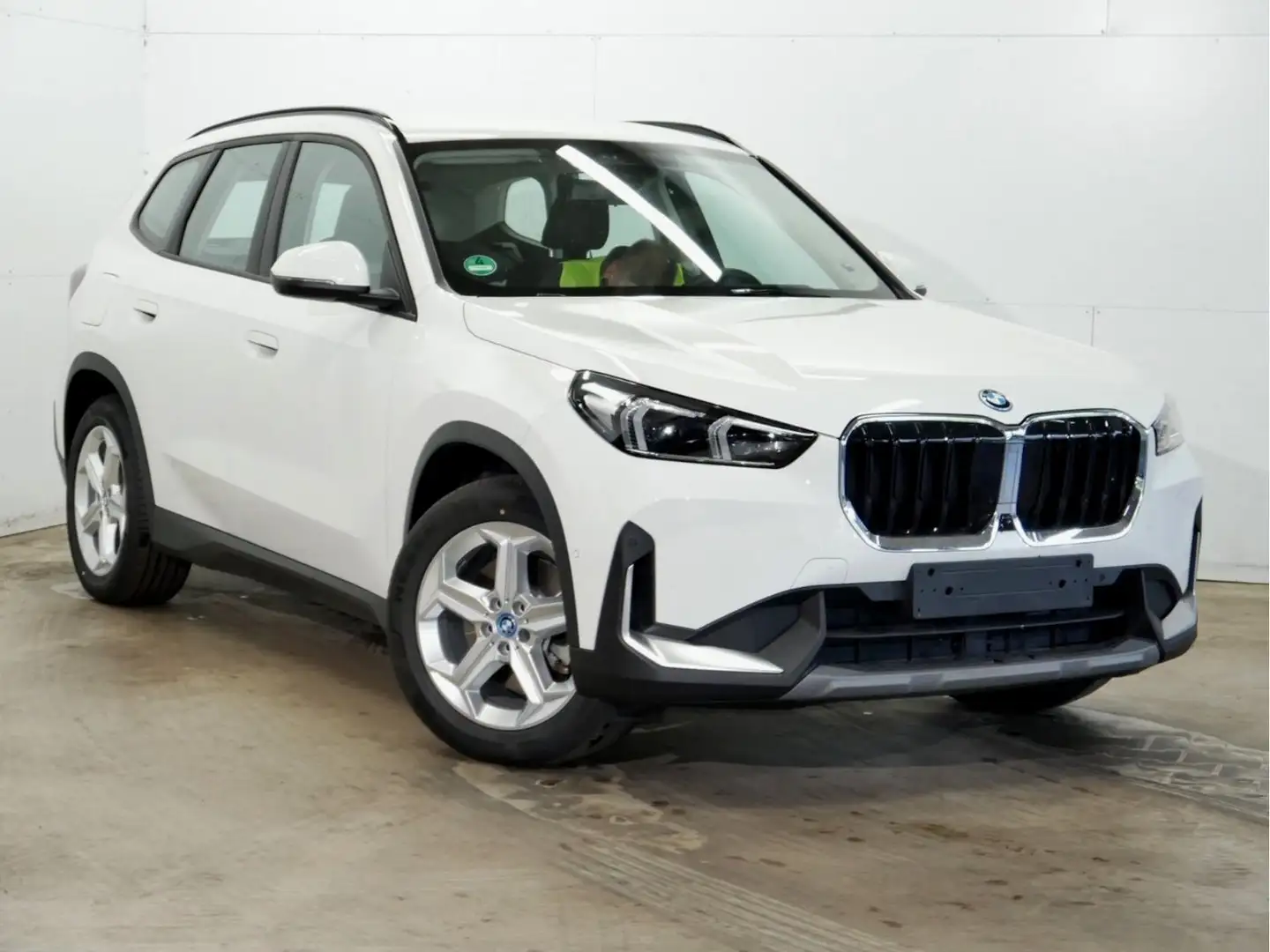 BMW X1 xDrive 25e HeadUp 360°Kam AdaptivLED Bianco - 2
