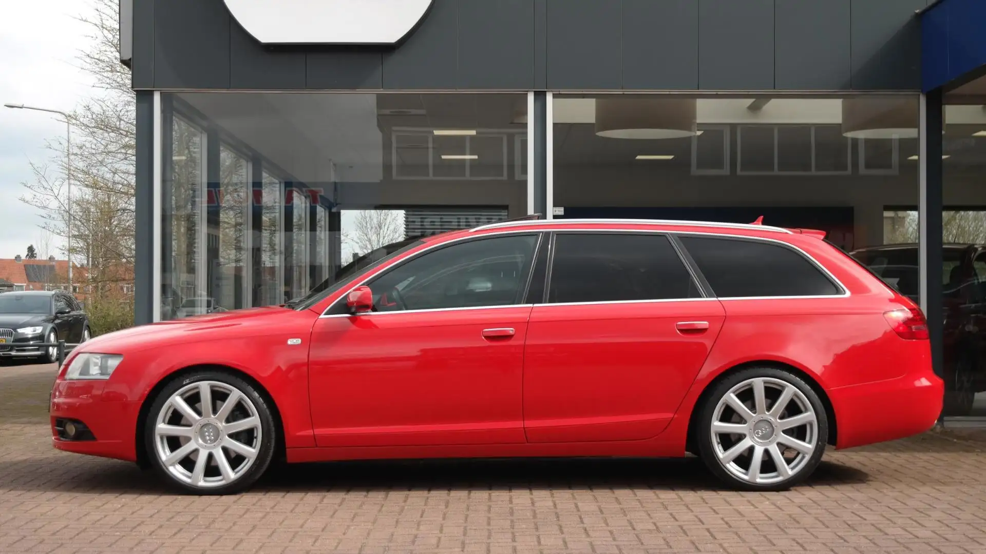 Audi A6 Avant 4.2 FSI quattro | Schuifdak | Automaat | 20i Rood - 2