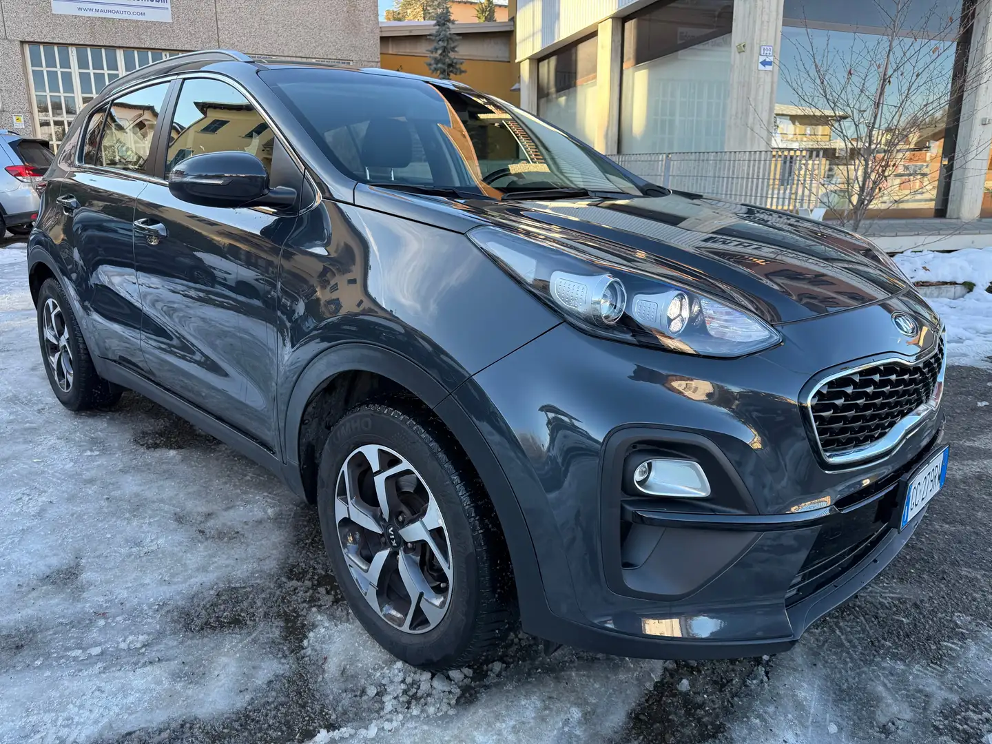 Kia Sportage Sportage 1.6 ECOGPL 2wd 126cv Grijs - 1