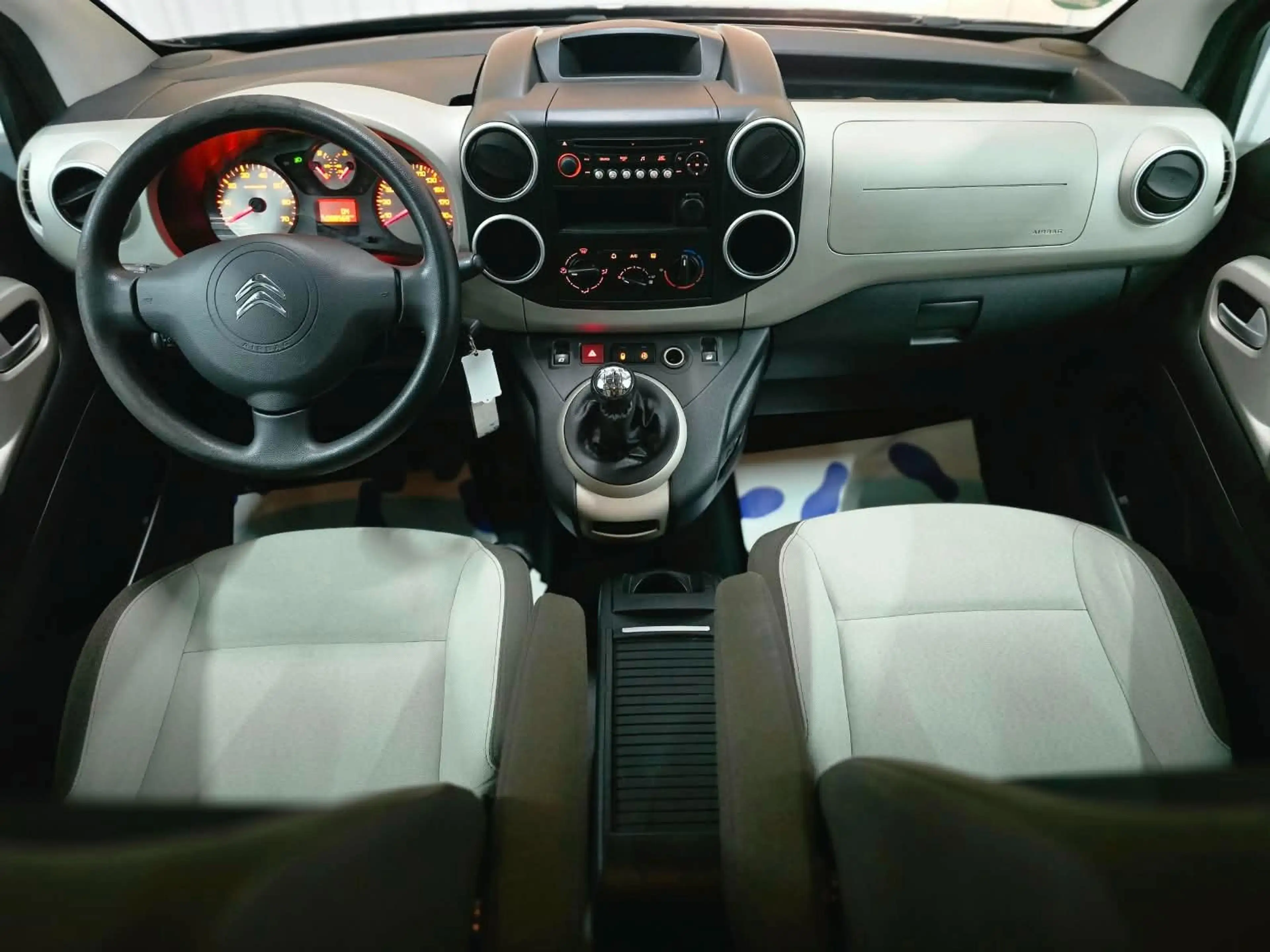 Citroen Berlingo Selection/2.Hd/Klima/Panorama/TÜV-NEU — photo 15