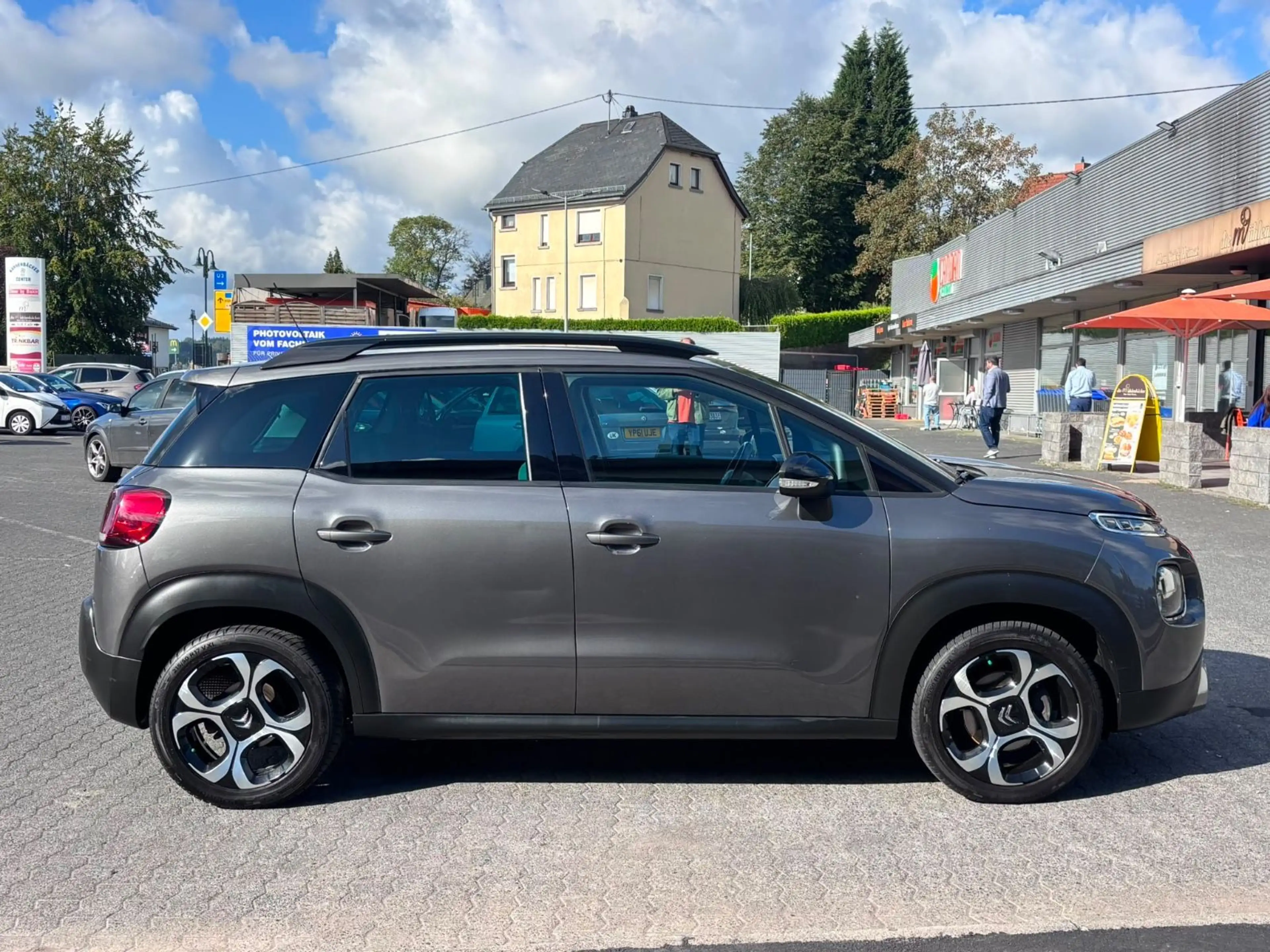 Citroen C3 Aircross Shine **NAVI*KLIMA*SHZ*2-HAND** — photo 5