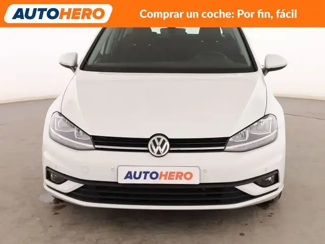 Volkswagen Golf view 9