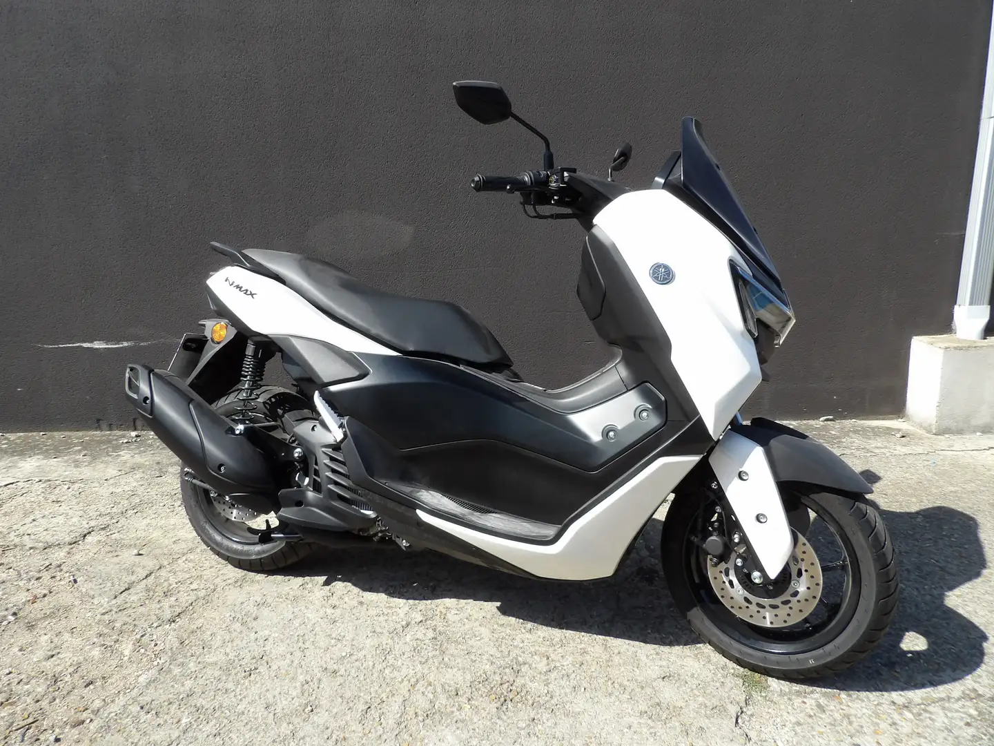 Yamaha NMAX Blanc - 2
