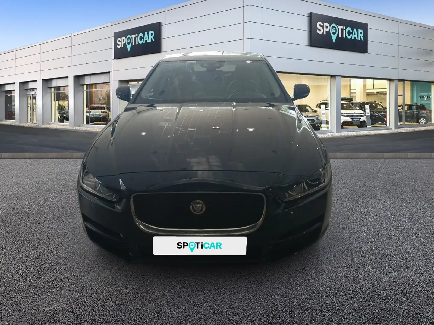 Jaguar XE 2.0 Diesel Pure 180 - 1
