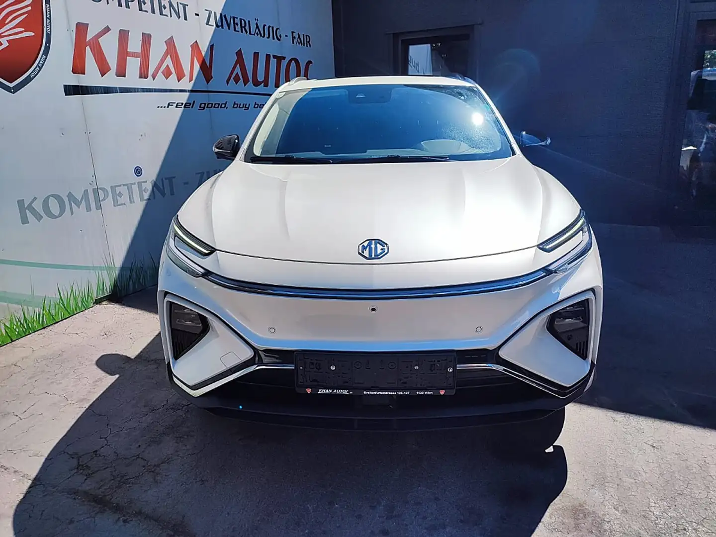 MG Marvel R Electric 70 kWh Luxury Weiß - 2