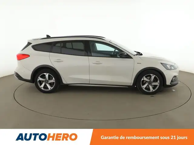 Ford Focus view 7