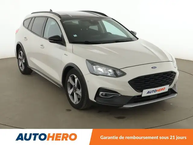Ford Focus view 8