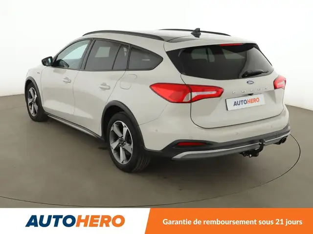 Ford Focus view 4