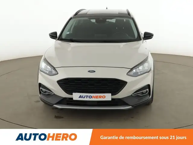 Ford Focus view 9