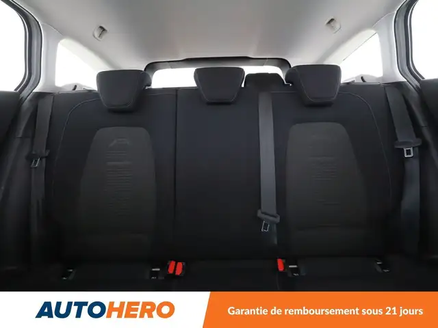 Ford Focus view 15