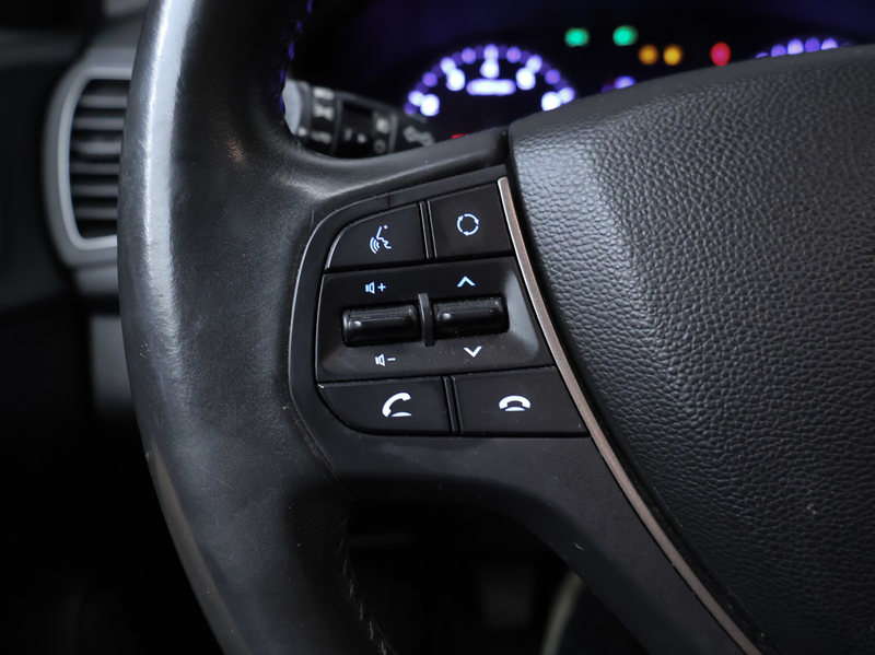 Hyundai i20 1.0 T-GDI Sport (APPLE CARPLAY,NAVI,CAMERA,CRUISE, — photo 9