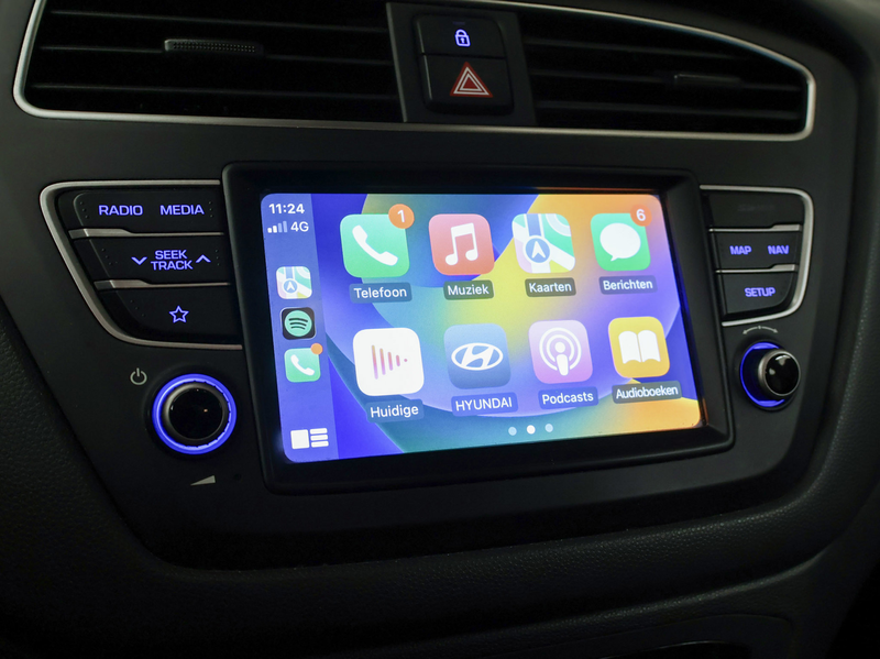 Hyundai i20 1.0 T-GDI Sport (APPLE CARPLAY,NAVI,CAMERA,CRUISE, — photo 2