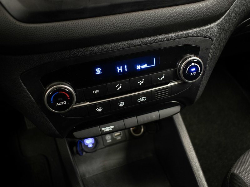 Hyundai i20 1.0 T-GDI Sport (APPLE CARPLAY,NAVI,CAMERA,CRUISE, — photo 15