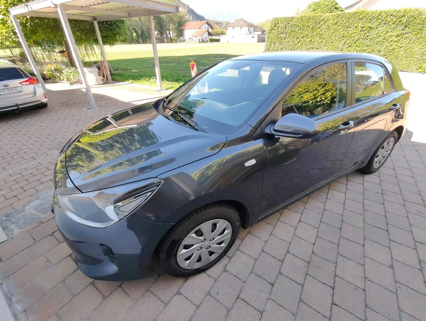 Kia Rio Rio 1,25 MPI Titan ISG Titan Grau - 1