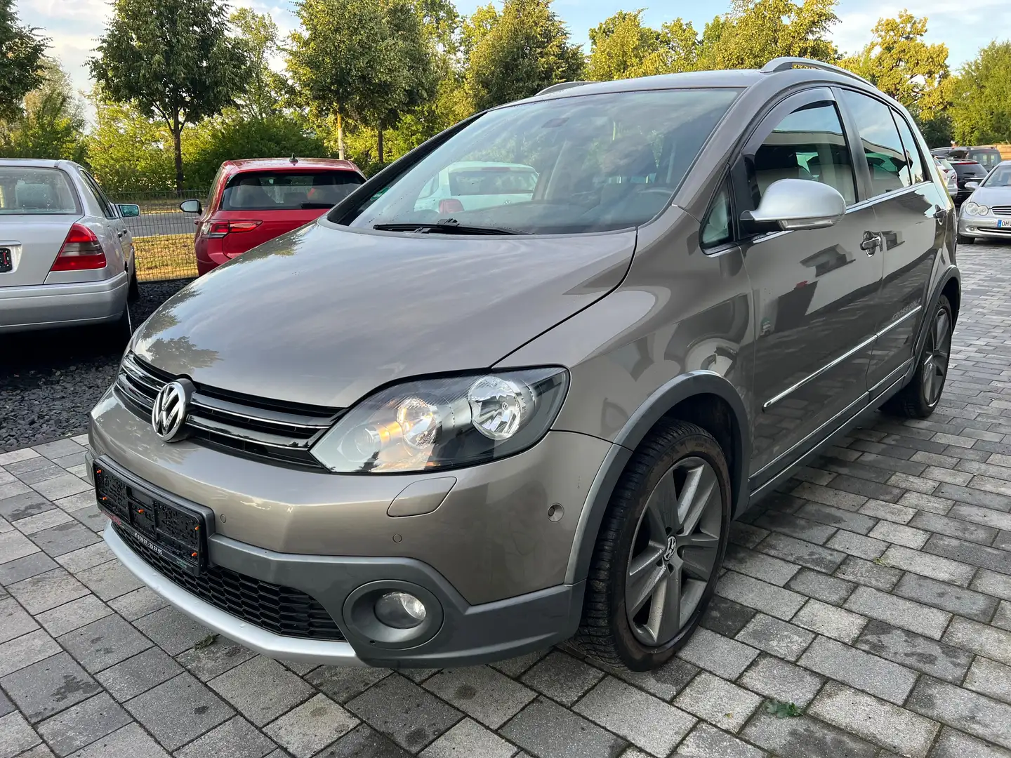 Volkswagen Cross Golf CrossGolf 1,4 TSI DSG Scheckheft Pdc Ahk Allwetter - 1
