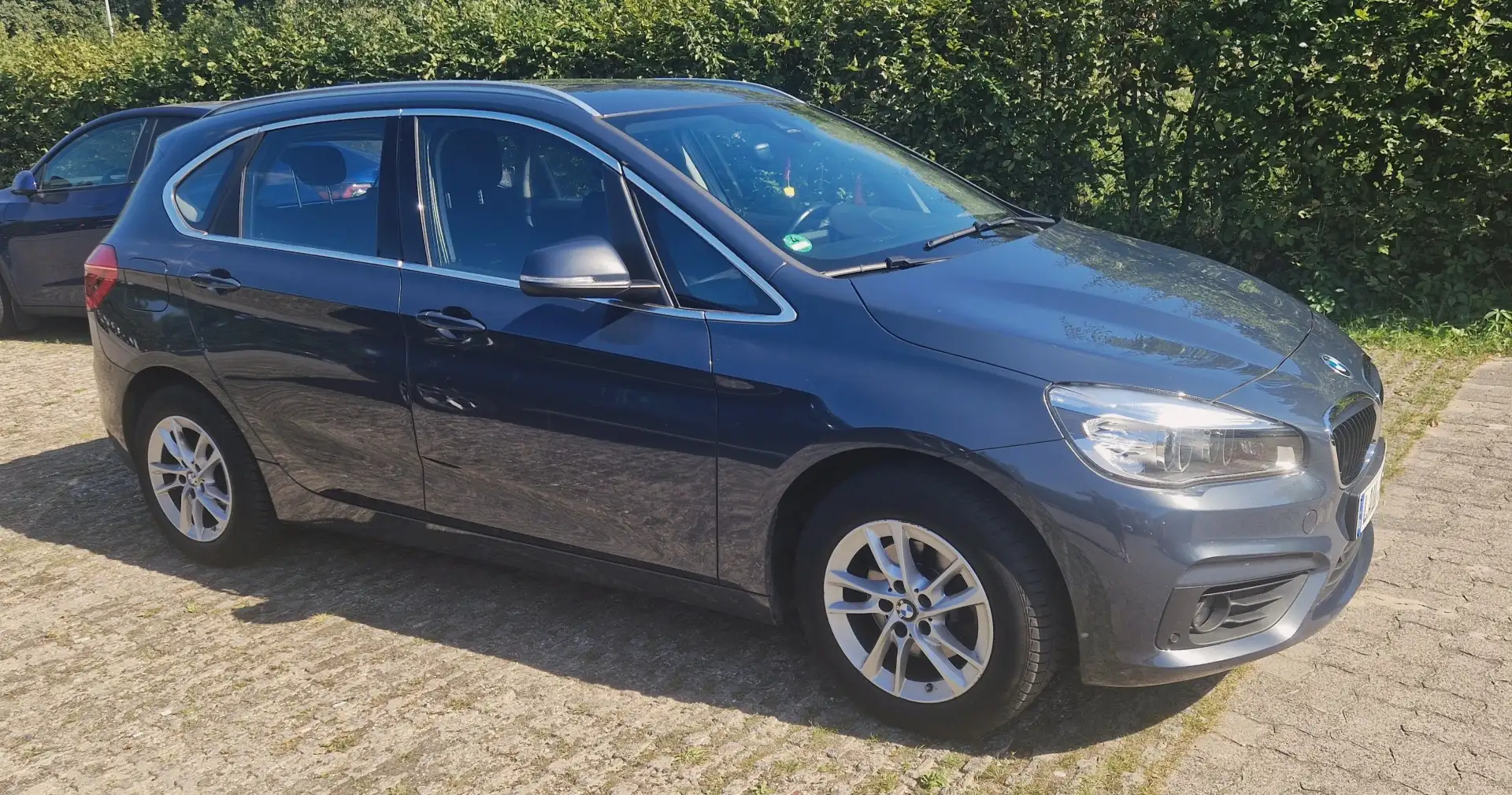 BMW 218 218 i Advantage Grau - 1