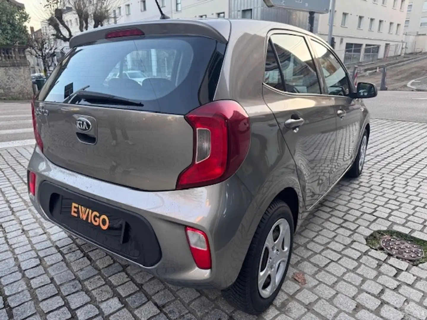 Kia Picanto 1.0 65 ACTIVE - 2