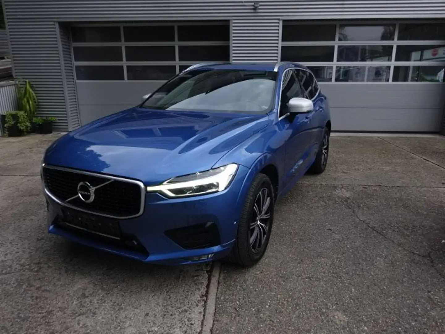 Volvo XC60 R Design AWD Blau - 1