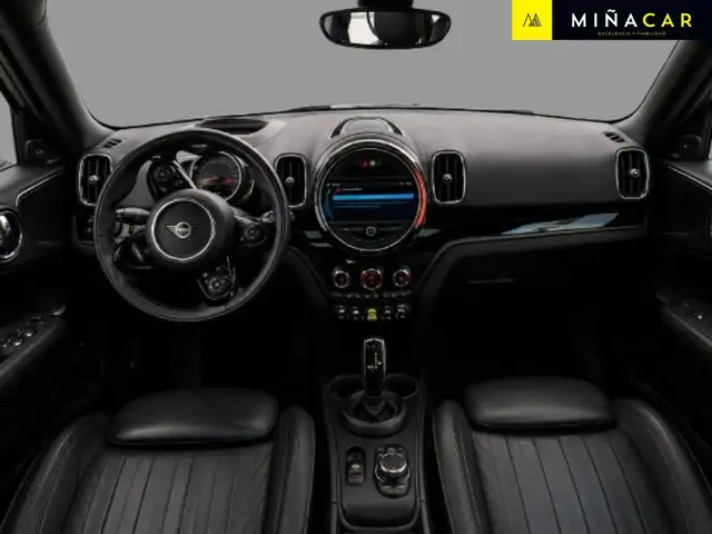 Mini Countryman view 3