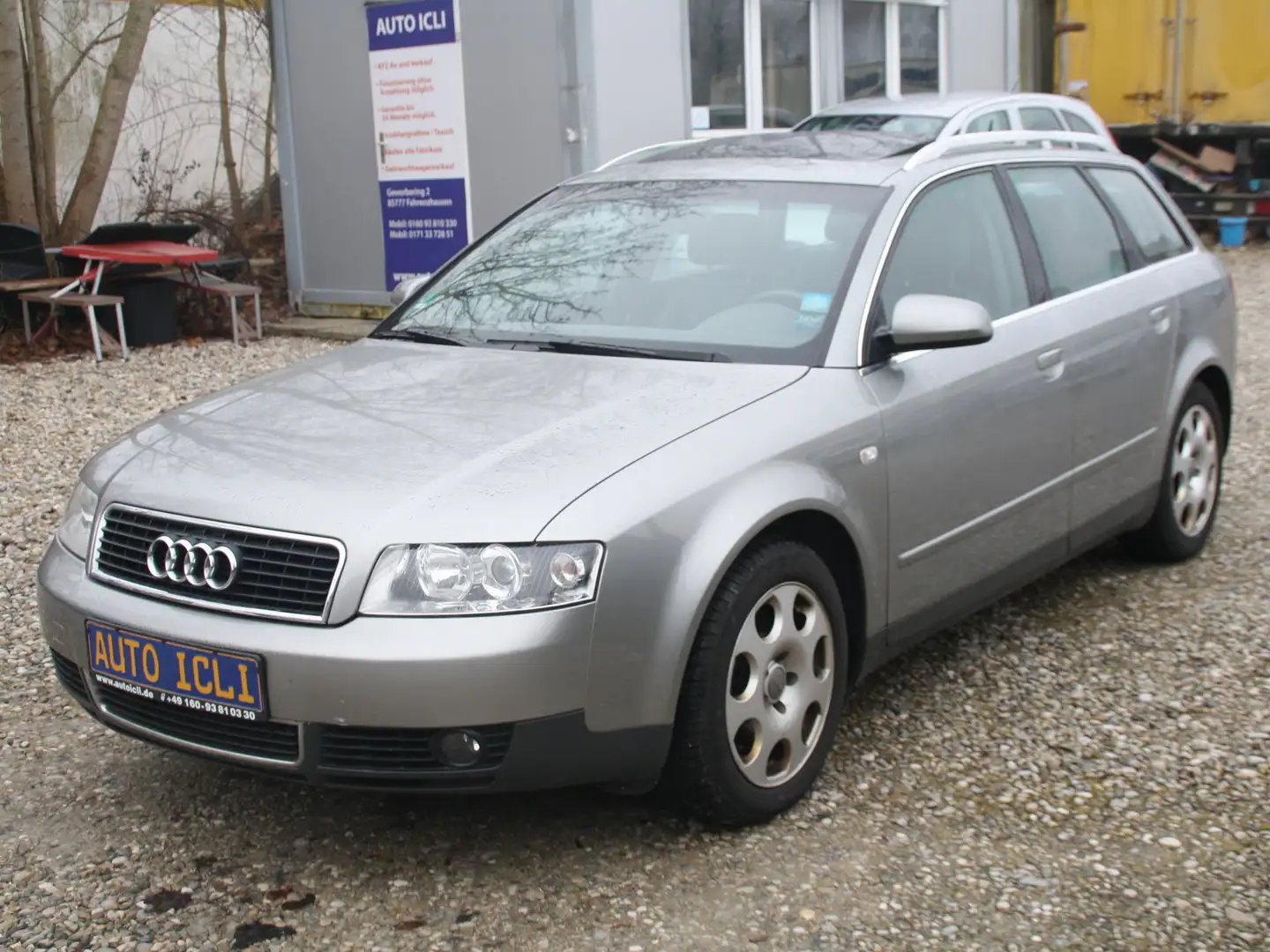 Audi A4 2.4 avant * Multitronic * Scheckheft * 2.HD * Grau - 1
