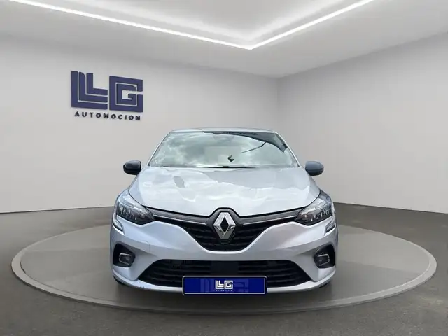 Renault Clio view 2