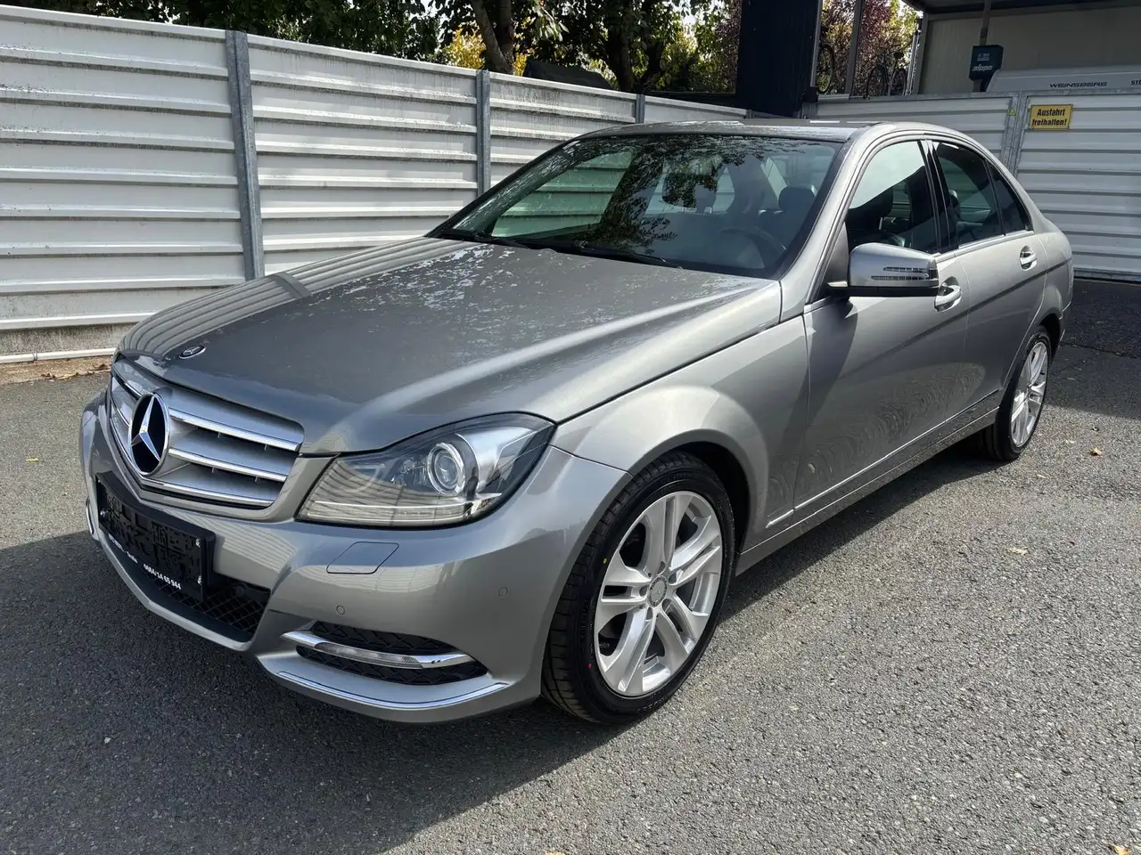 Mercedes-Benz C 200