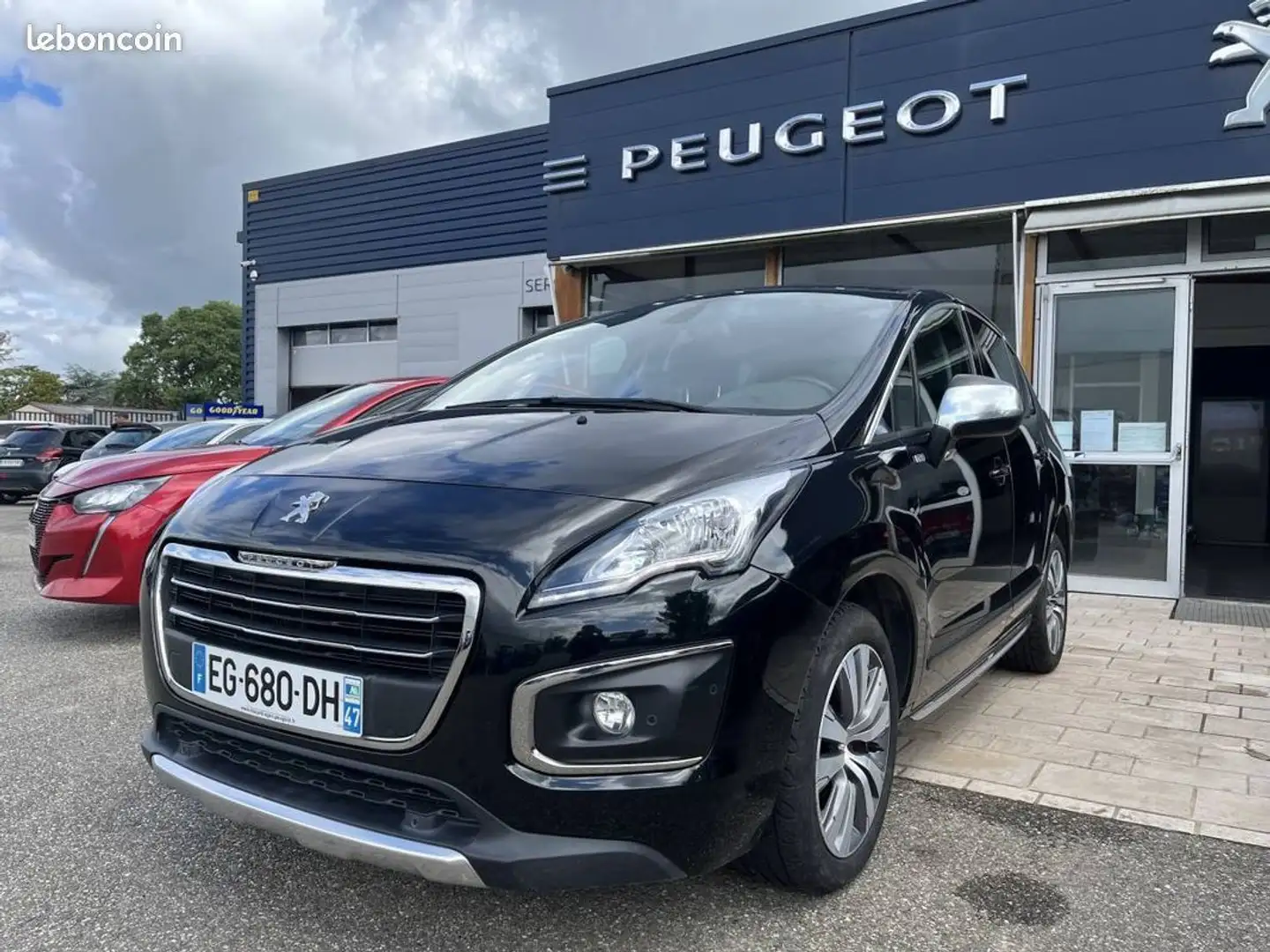 Peugeot 3008 1.2 Puretech 130 Style Noir - 1