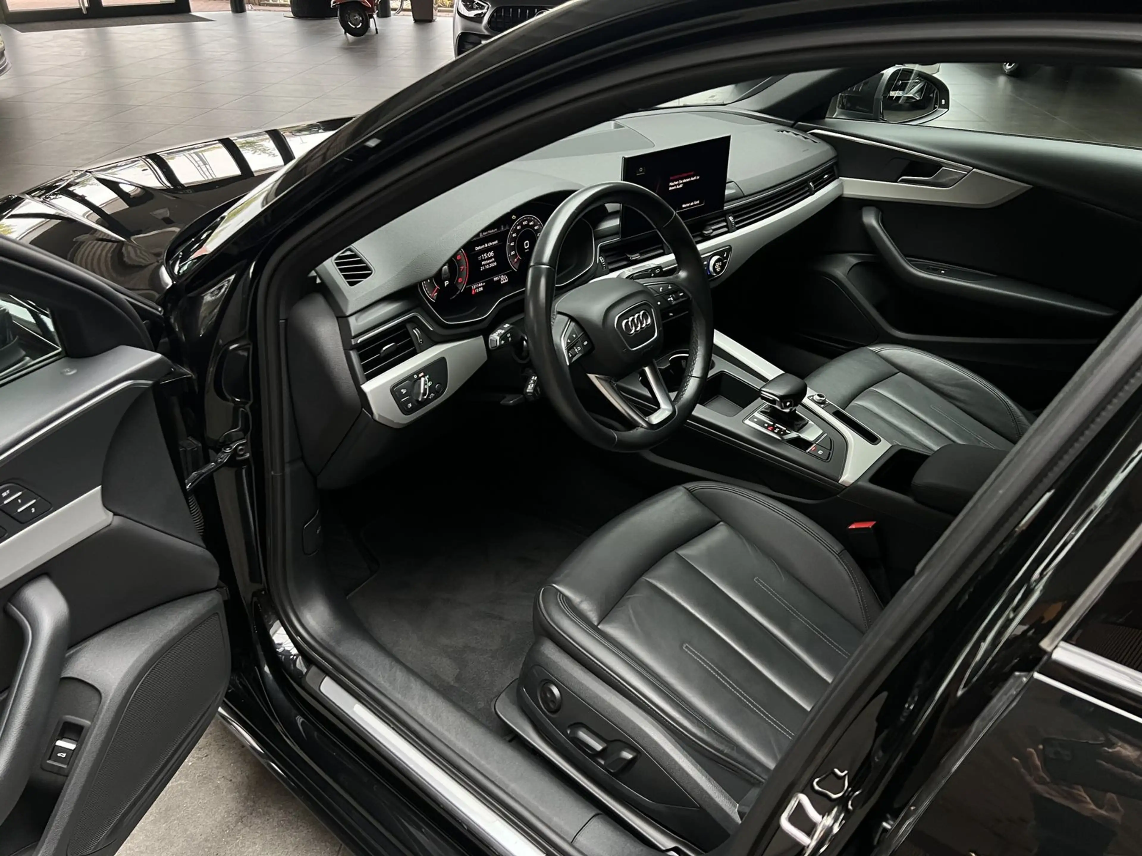 Audi A4 35 TFSI advanced S-Tronic Navi Kamera ACC 18" — photo 3