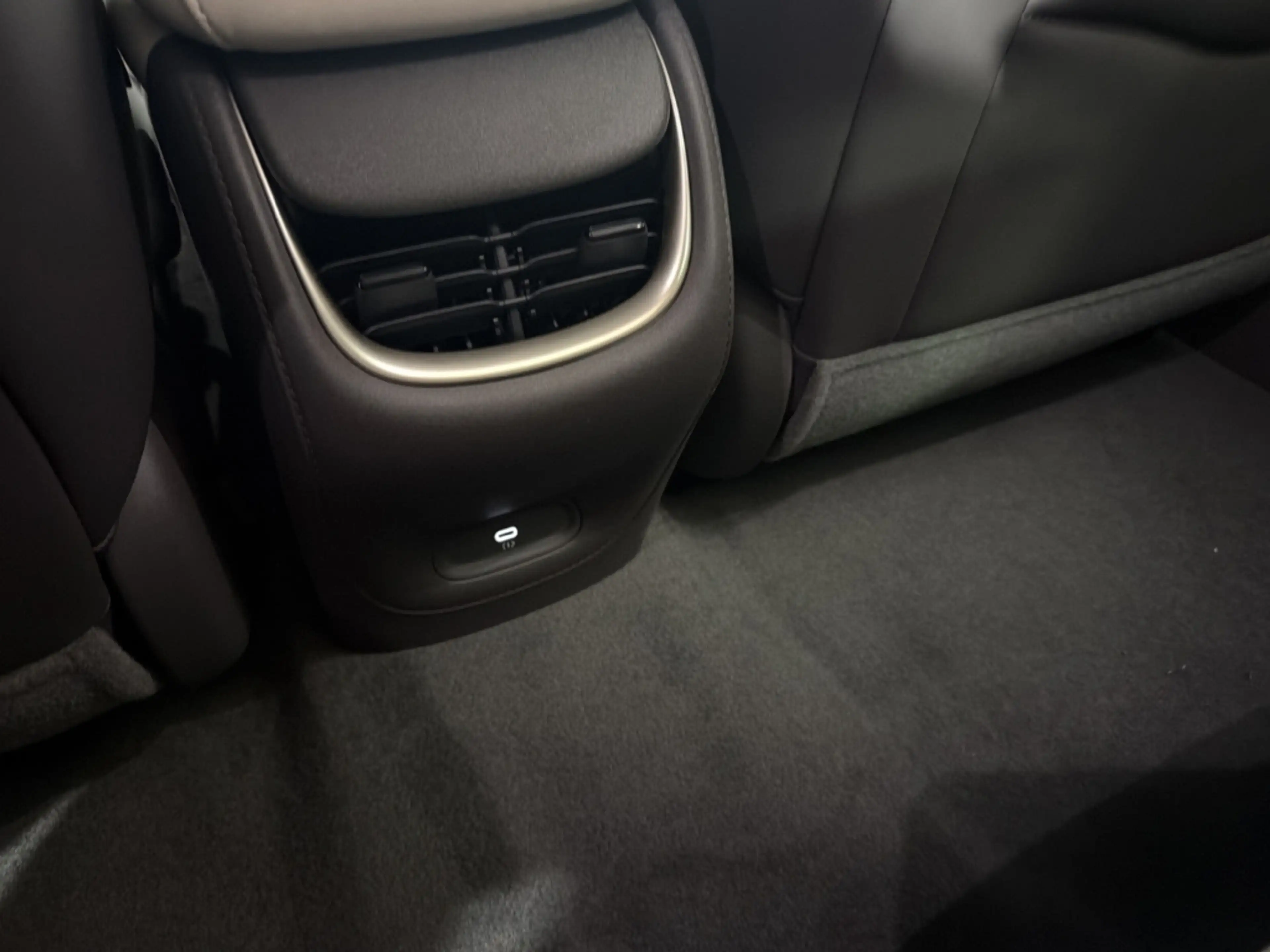 MG 100 kWh Premium *17 Min. Ladezeit* *Allradlenkung* — photo 11