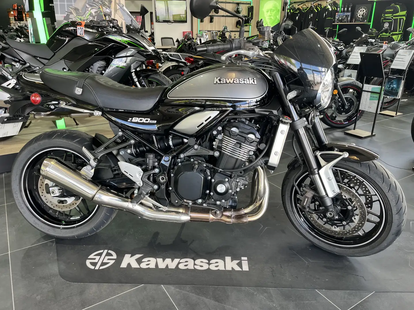 Kawasaki Z900RS Negro - 2