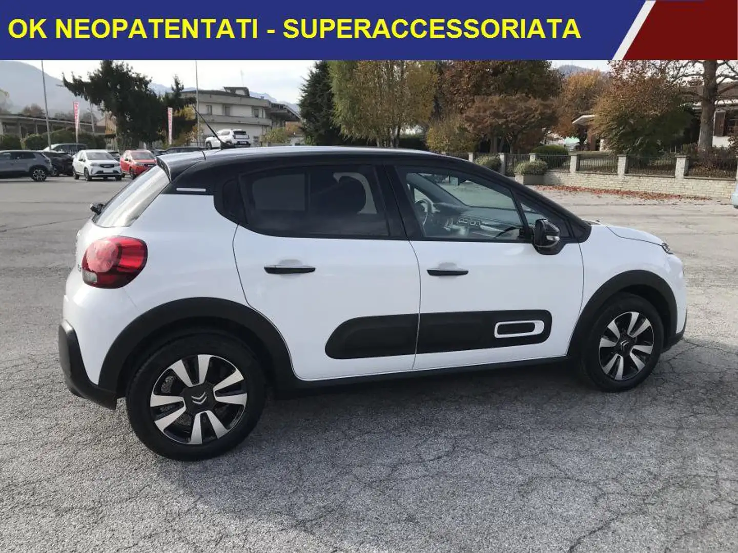 Citroen C3 PureTech 83 S&S Shine CERCHI LEGA+SENS. PARK Bianco - 2