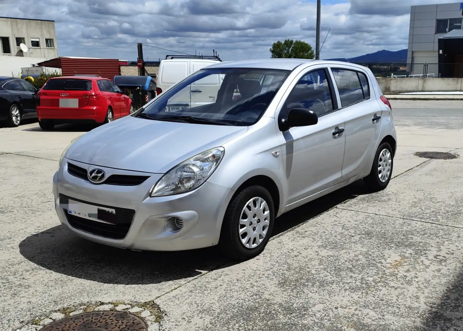 Hyundai i20 1.2 Classic Gris - 1