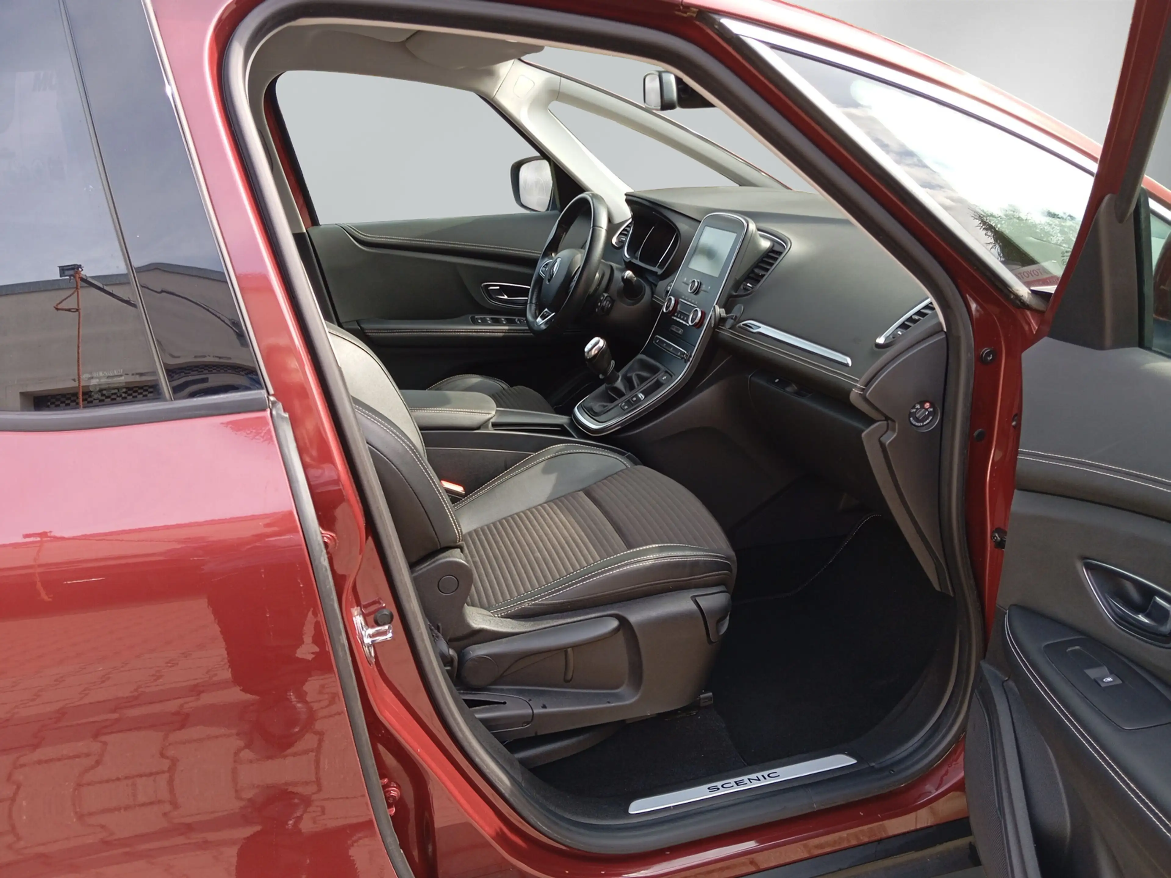 Renault Grand Scenic IV 1,2 Energy Intens mit Massagefunktion — photo 9