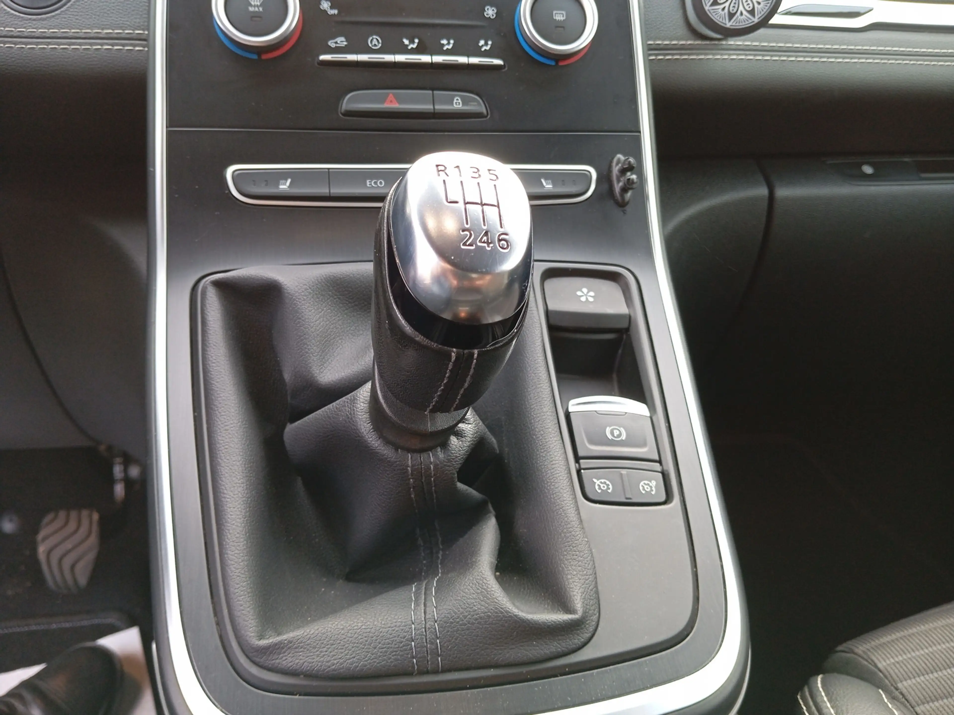 Renault Grand Scenic IV 1,2 Energy Intens mit Massagefunktion — photo 14