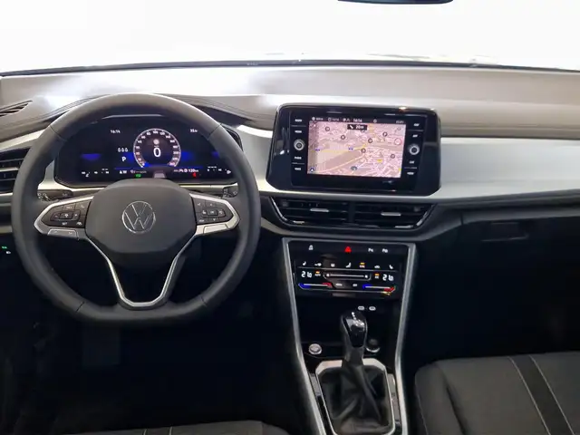 Volkswagen T-Roc view 2