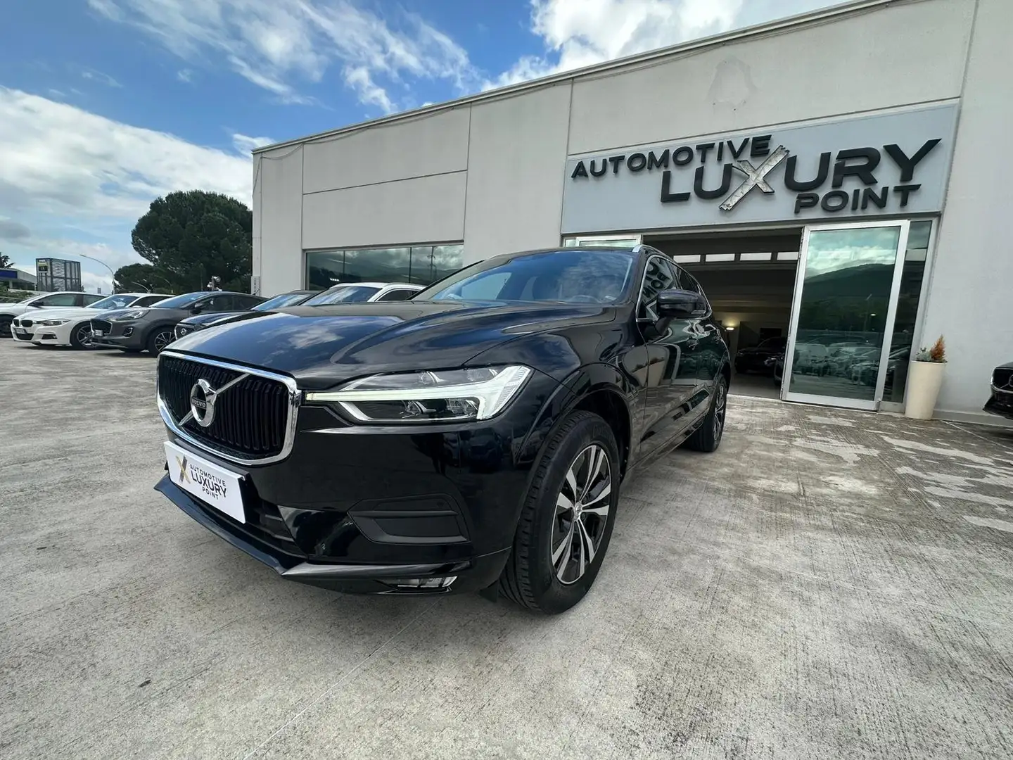 Volvo XC60 XC60 2.0 d4 Momentum auto my20 Noir - 1
