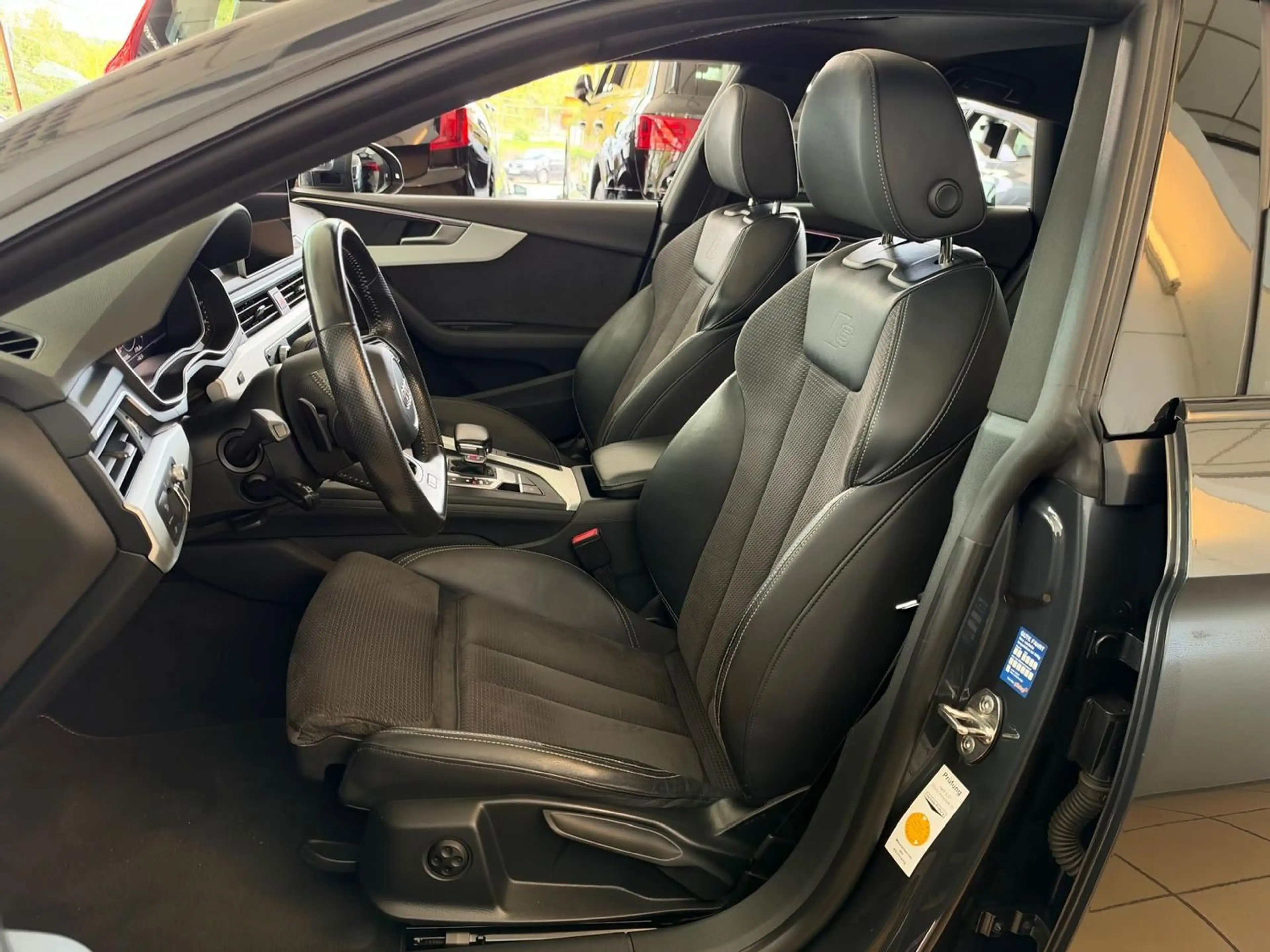 Audi A5 quattro sport HuD Digital Pano 360° Key-Go Ambient — photo 10